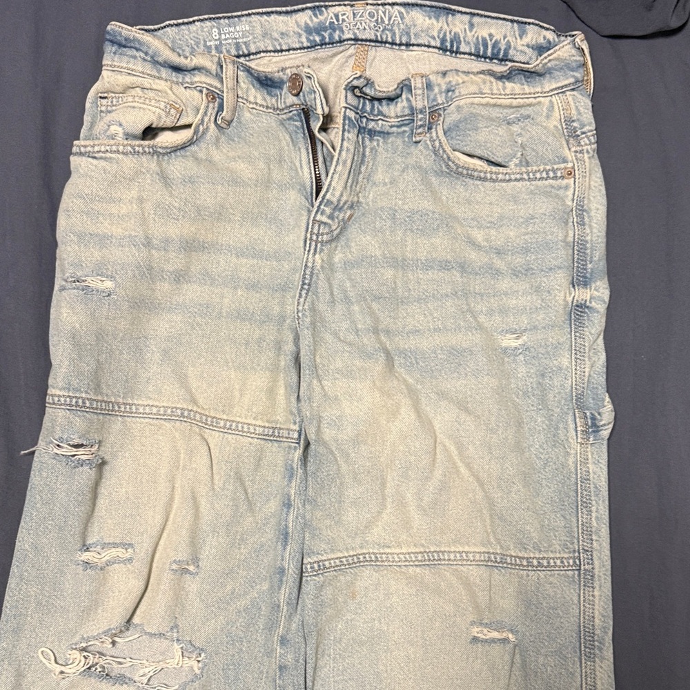 Arizona Jean Company Women's Faded Blue Straight Leg Jeans